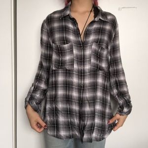 Forever 21 black and white plaid shirt